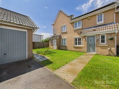 Acasta Way, 3 bedroom Mid Terrace House for sale, £148,000