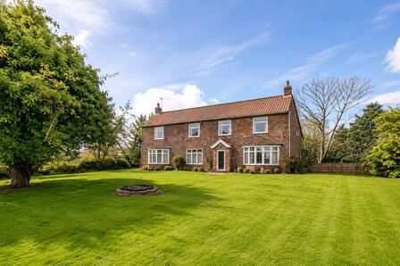 Pratts Lane, 3 bedroom Detached House for sale, &pound;550,000