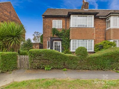 3 bedroom End Terrace House for sale