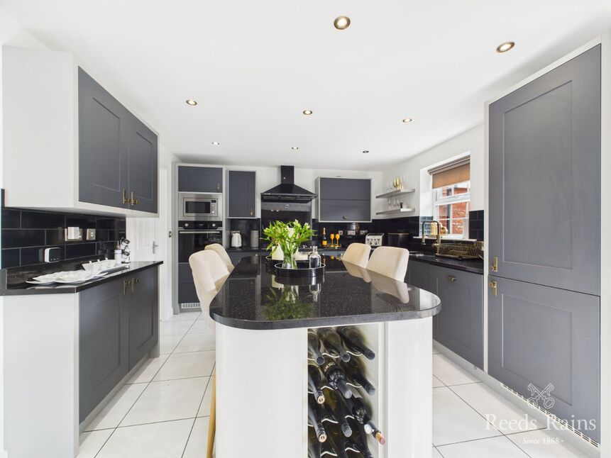 Kitchen / Dining / Family Room