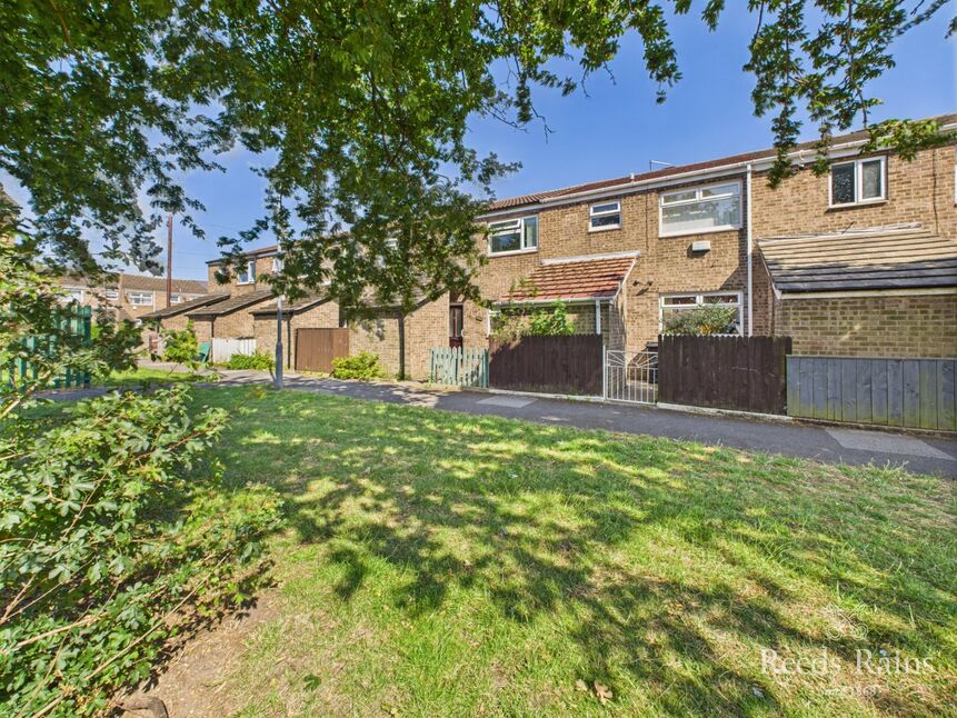 Main image of 3 bedroom Mid Terrace House for sale, Greenwich Avenue, Hull, East Yorkshire, HU9