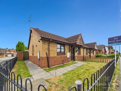 2 bedroom Semi Detached Bungalow for sale