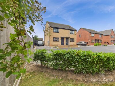 Tin Lane, 2 bedroom Semi Detached House for sale, £160,000