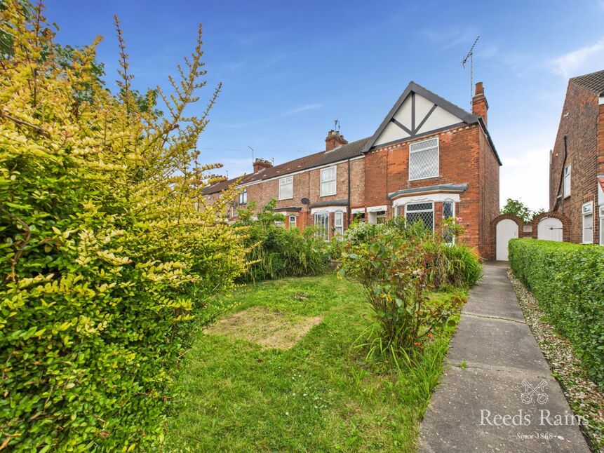 Main image of 3 bedroom End Terrace House for sale, Marfleet Lane, Hull, East Yorkshire, HU9