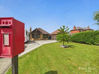 3 bedroom Detached Bungalow for sale