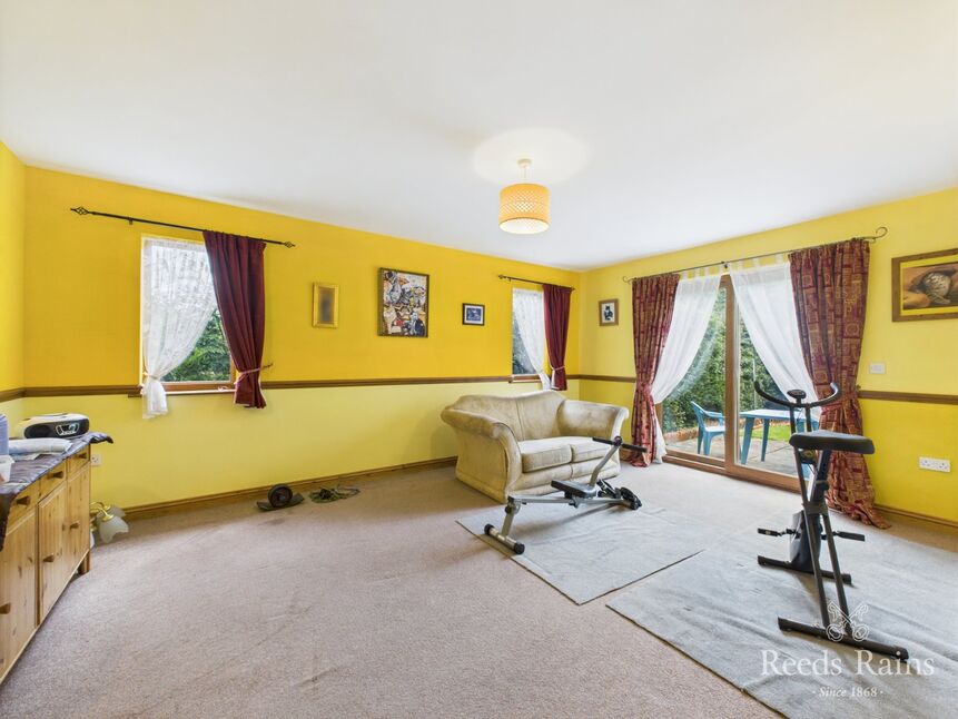 Sitting / Dining Room