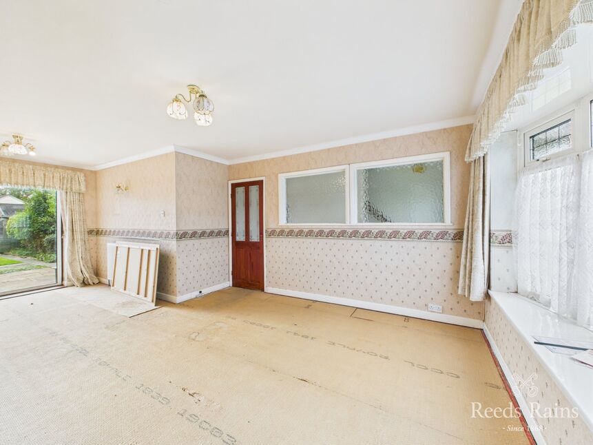 Sitting / Dining Room