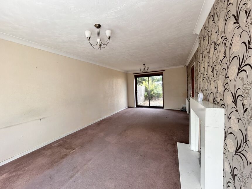 Sitting / Dining Room
