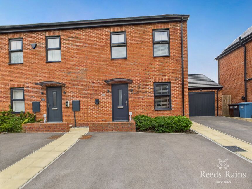 3 bedroom End Terrace House for sale
