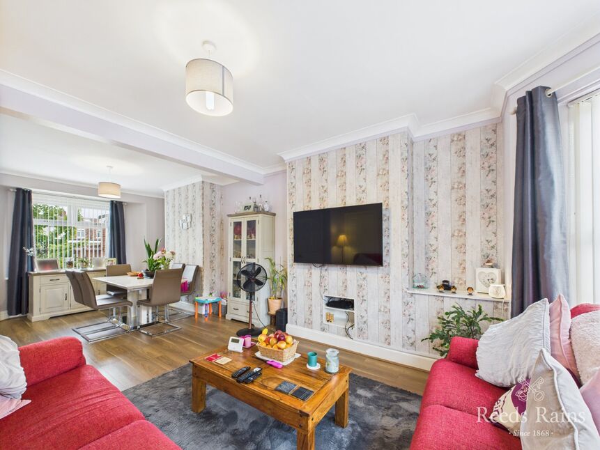 Sitting / Dining Room