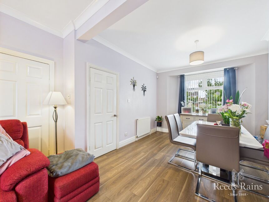 Sitting / Dining Room