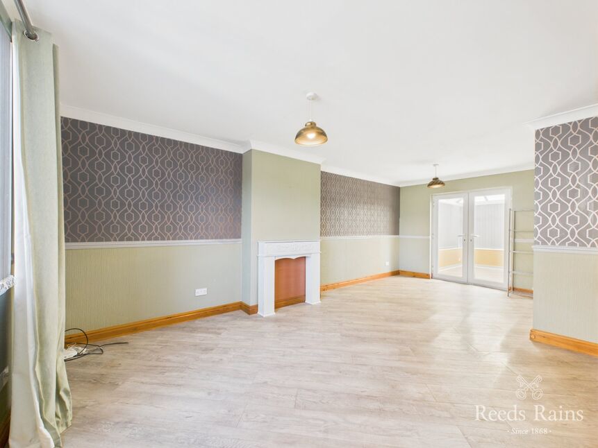 Sitting / Dining Room