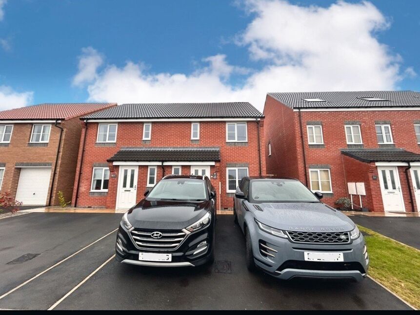 Main image of 3 bedroom Semi Detached House for sale, Biddlestone Close, Kingswood, East Yorkshire, HU7