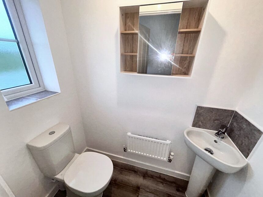 Cloakroom / WC