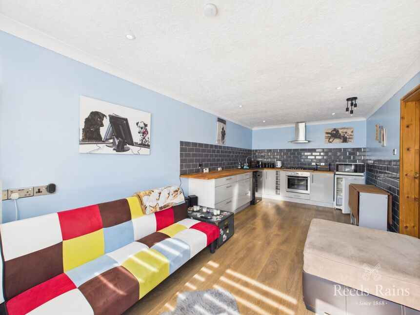 Sitting Room / Kitchen