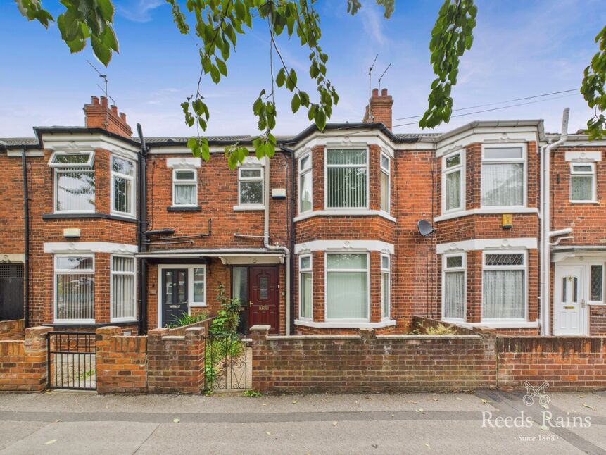 Main image of 3 bedroom Mid Terrace House for sale, Southcoates Lane, Hull, East Yorkshire, HU9