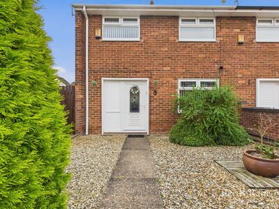 3 bedroom End Terrace House for sale