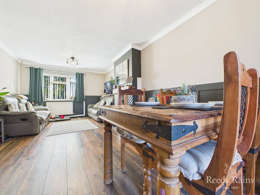 Sitting / Dining Room