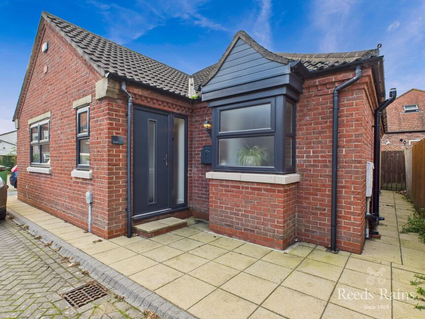 Main image of 2 bedroom Detached Bungalow to rent, Baynard Avenue, Cottingham, East Riding of Yorkshi, HU16