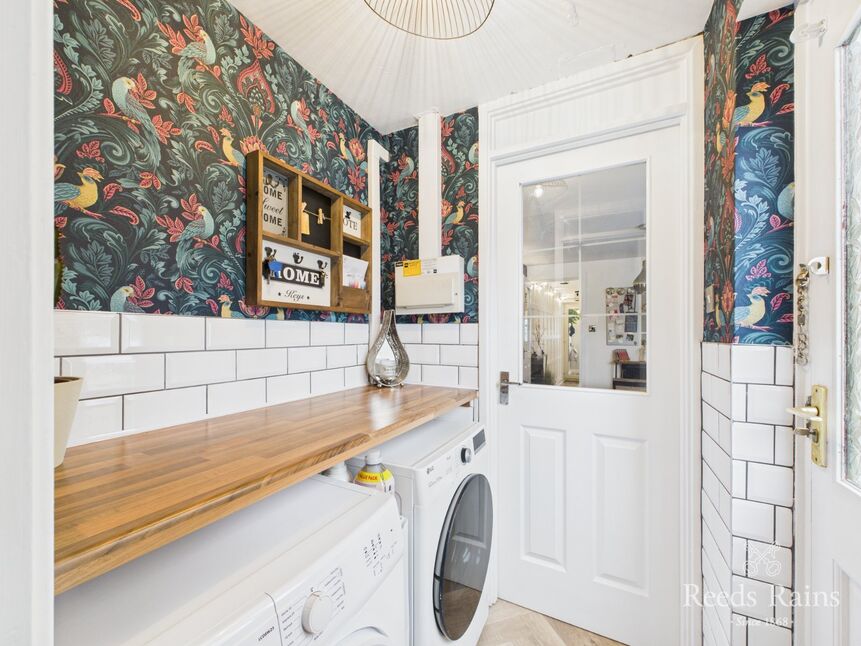 Entrance / Utility Room