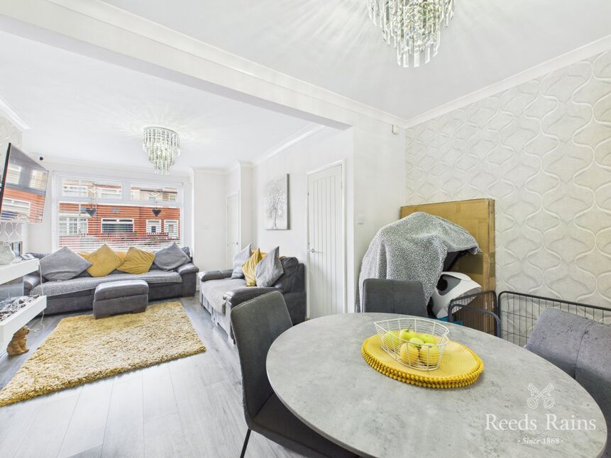 Lounge / Dining Room