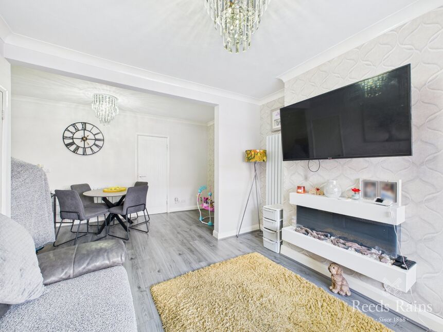 Lounge / Dining Room