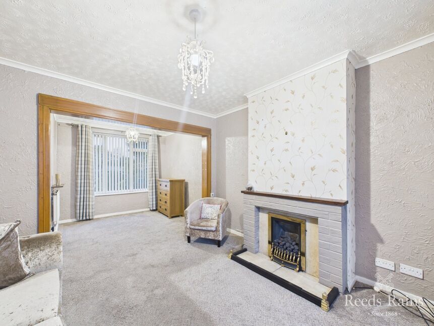 Lounge / Dining Room