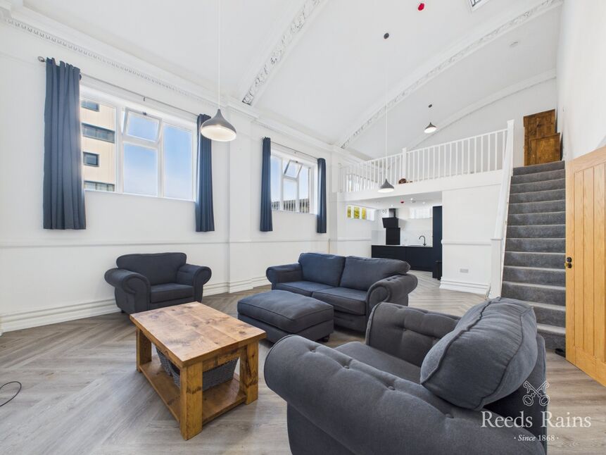 Sitting / Dining Room