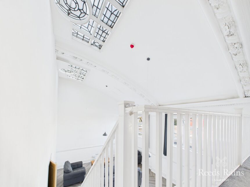 Sitting / Dining Room