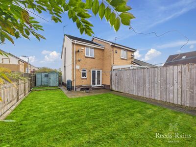 2 bedroom End Terrace House for sale
