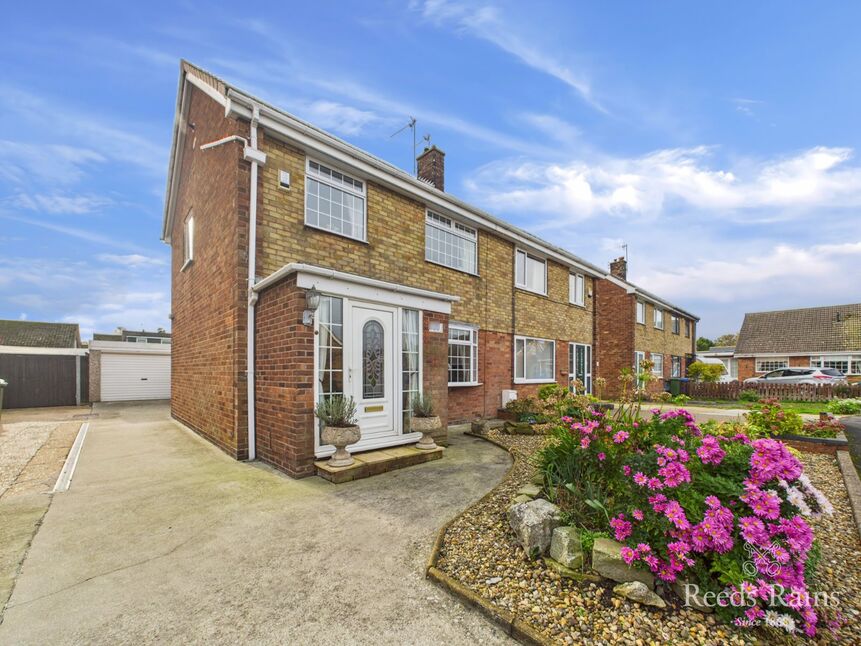 Main image of 3 bedroom Semi Detached House for sale, Summergangs Drive, Thorngumbald, East Yorkshire, HU12