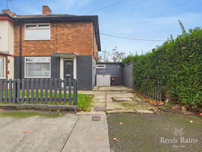2 bedroom End Terrace House for sale