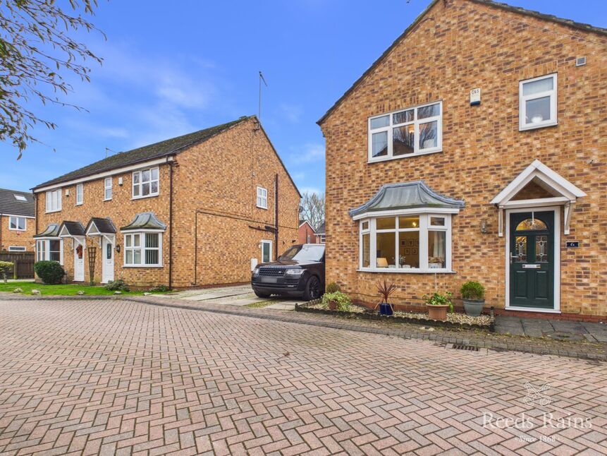 Main image of 3 bedroom Semi Detached House for sale, Barleigh Croft, Hull, East Yorkshire, HU9