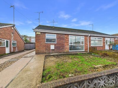 2 bedroom Semi Detached Bungalow for sale