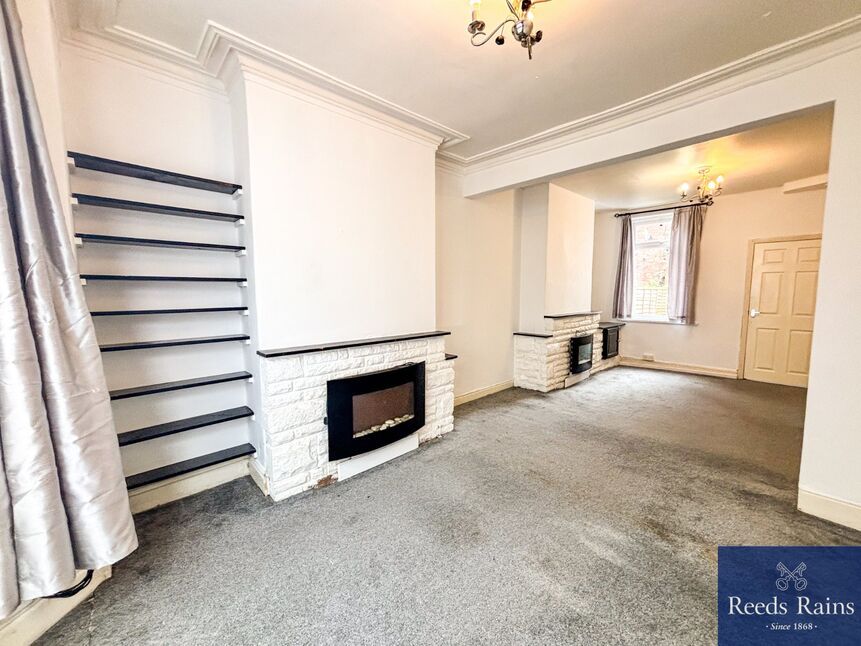 Living / Dining Area