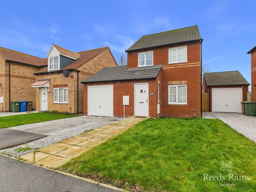 3 bedroom Detached House for sale