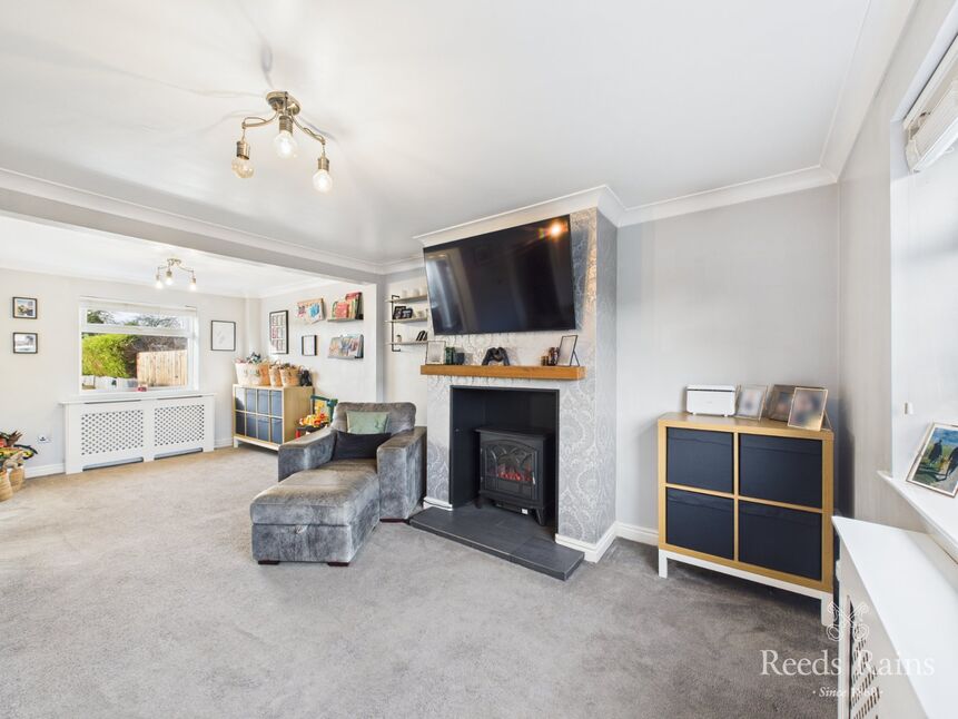 Sitting / Dining Room