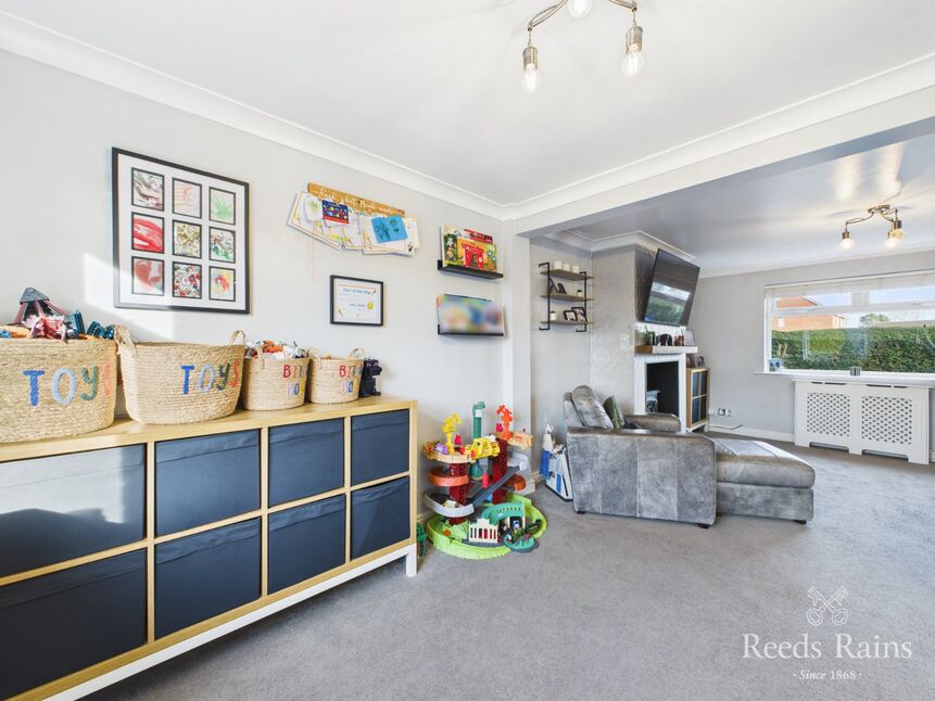 Sitting / Dining Room