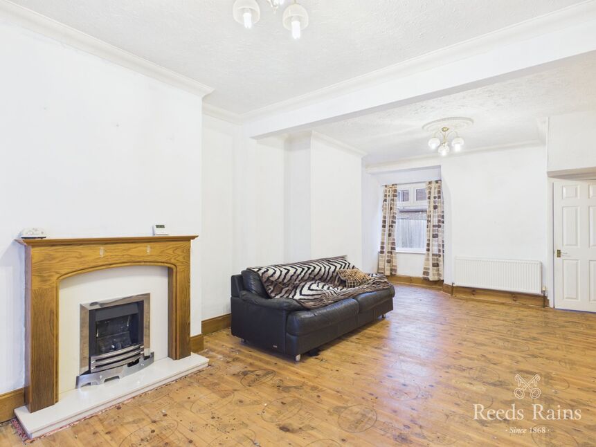 Lounge / Dining Room