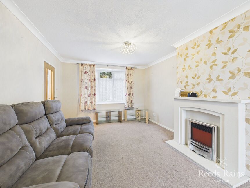 Sitting / Dining Room