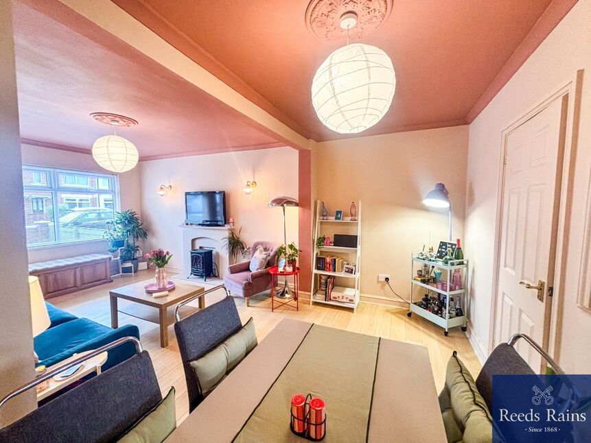 Living / Dining Area