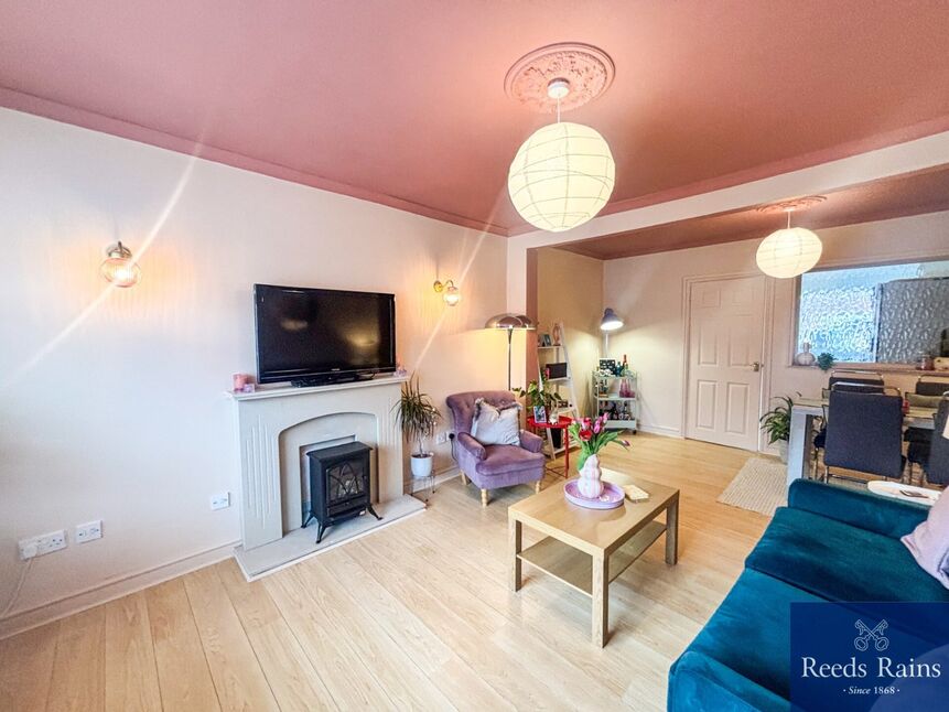 Living / Dining Area