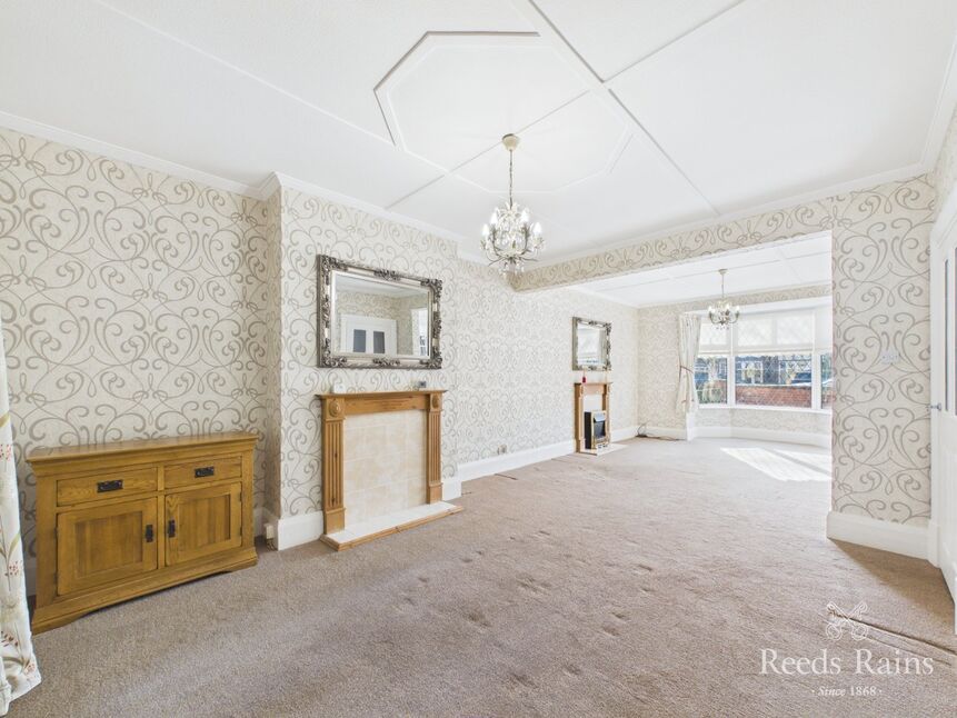 Lounge / Dining Room