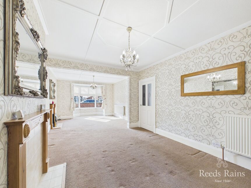 Lounge / Dining Room