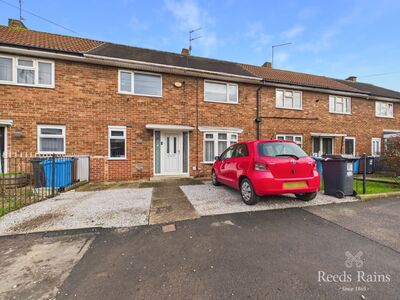 2 bedroom Mid Terrace House for sale