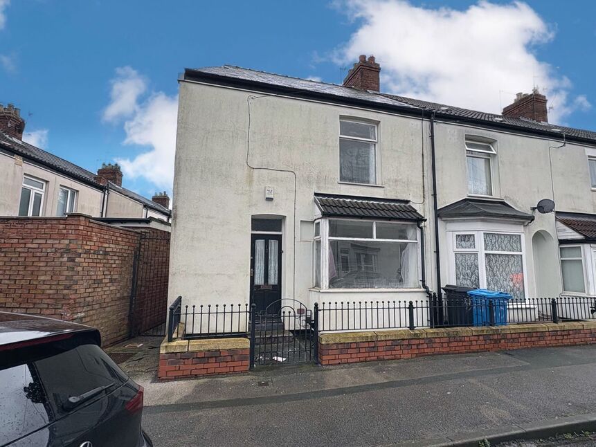 Main image of 3 bedroom End Terrace House for sale, Carrington Street, Hull, East Riding of Yorkshi, HU3
