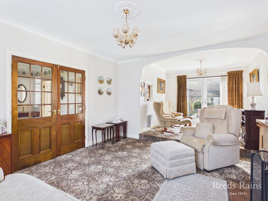 Lounge / Dining Room