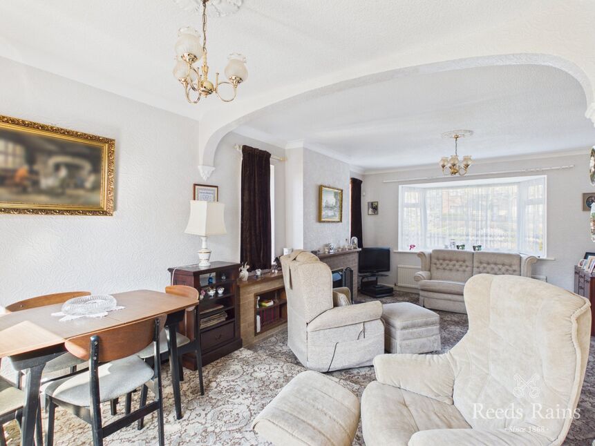 Lounge / Dining Room