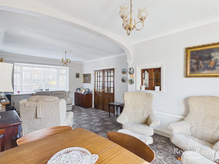 Lounge / Dining Room