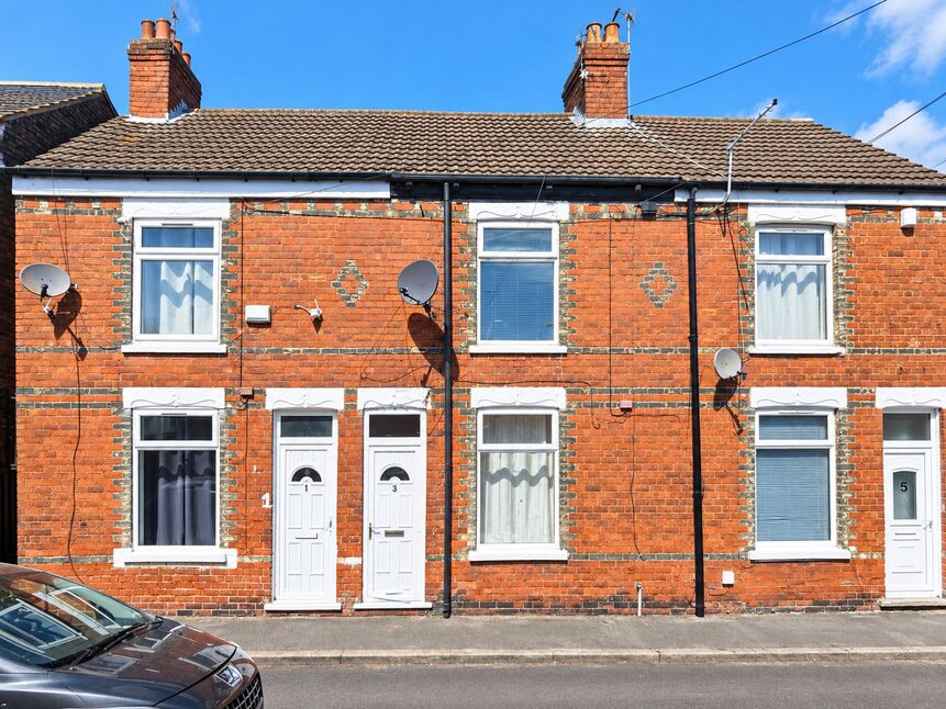 Main image of 2 bedroom Mid Terrace House for sale, Egton Street, Hull, East Yorkshire, HU8
